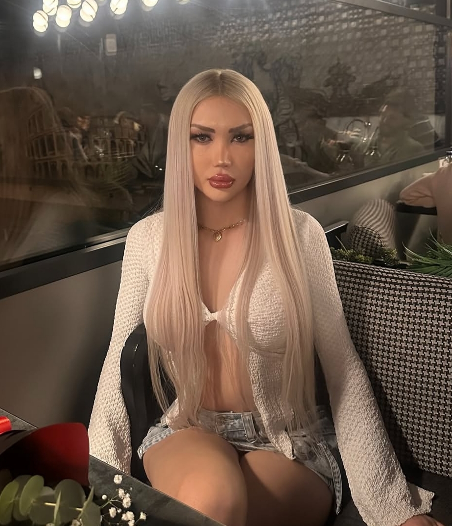 Güroymak Sevecen Kadın Escort Dilara
